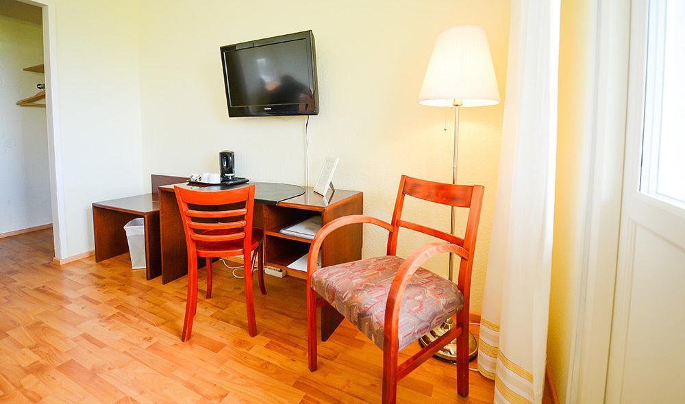 Hotel Sea Front Raseborg Extérieur photo